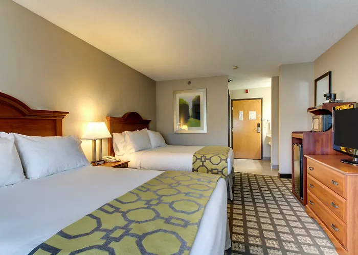 Hotel Baymont By Wyndham Galesburg