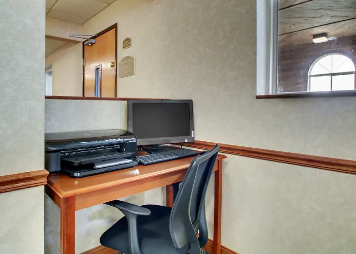 Baymont By Wyndham Hotel