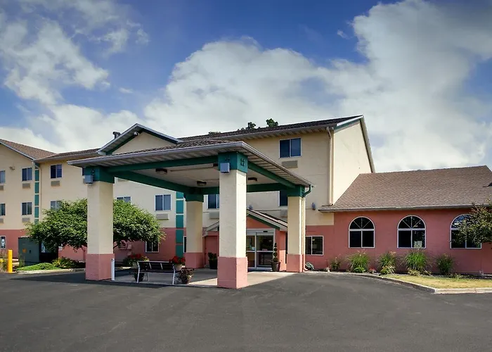 Hotel Baymont By Wyndham 2*