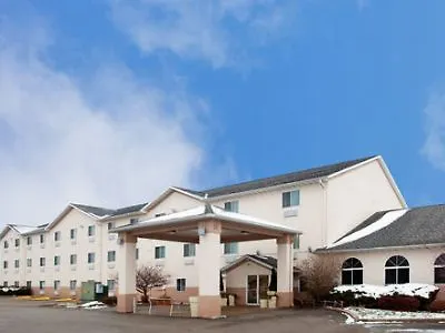Baymont By Wyndham Galesburg