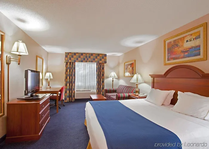 Galesburg Inn&Suites 2* Galesburg